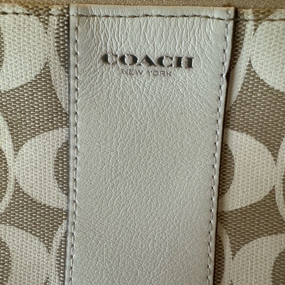 COACH Wristlet Wallet